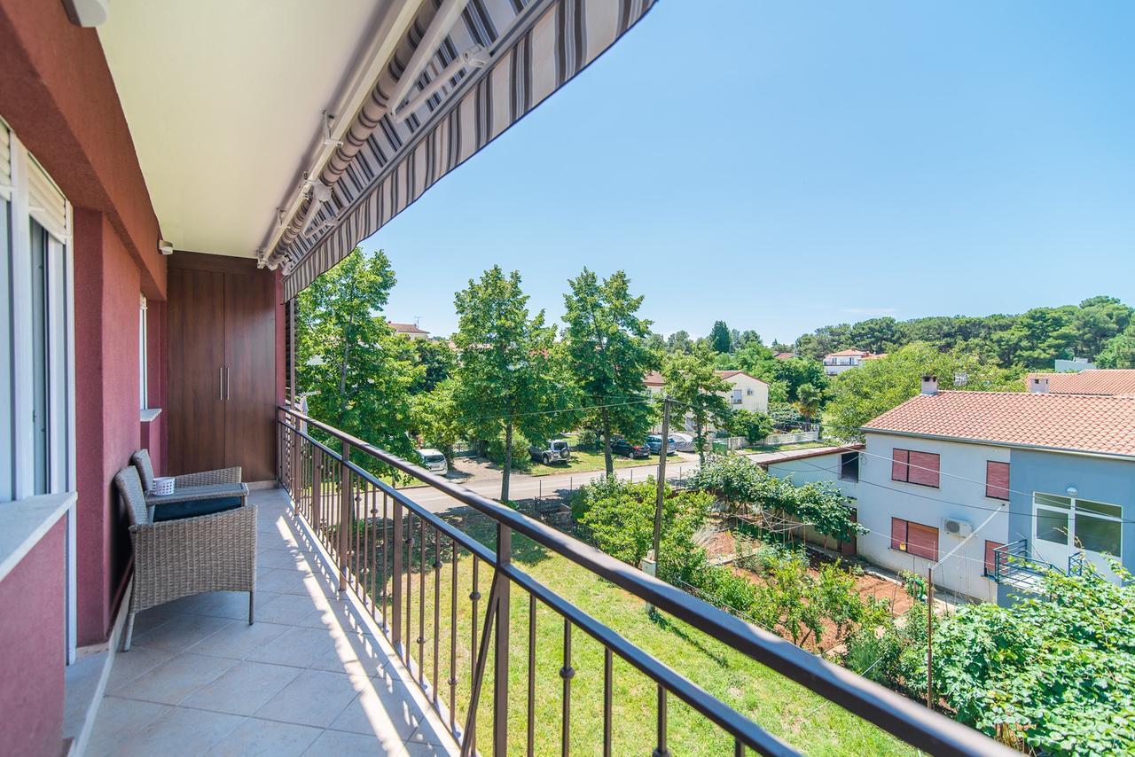 Apartment Lili Poreč Dış mekan fotoğraf